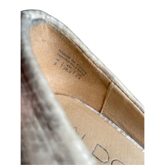 Aldo Cream and Tan Snakeskin Print Low Wedge Shoes Size 8 - Picture 8 of 8